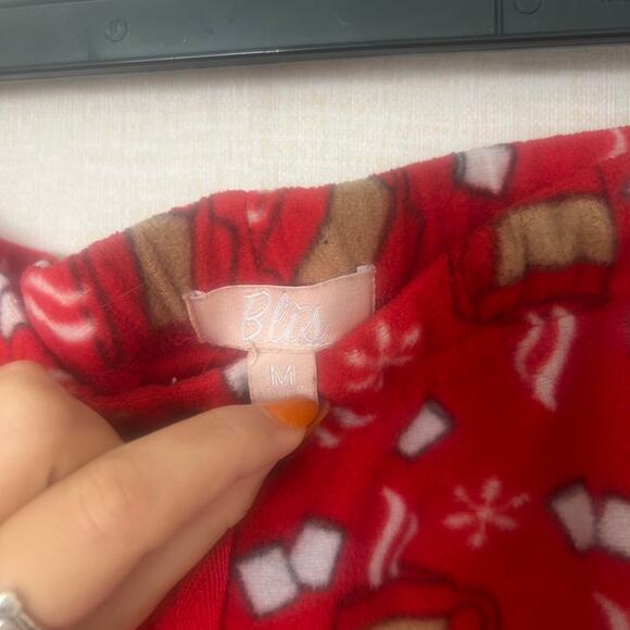 Red and white christmas hot chocolate pajama pants - Picture 8 of 8